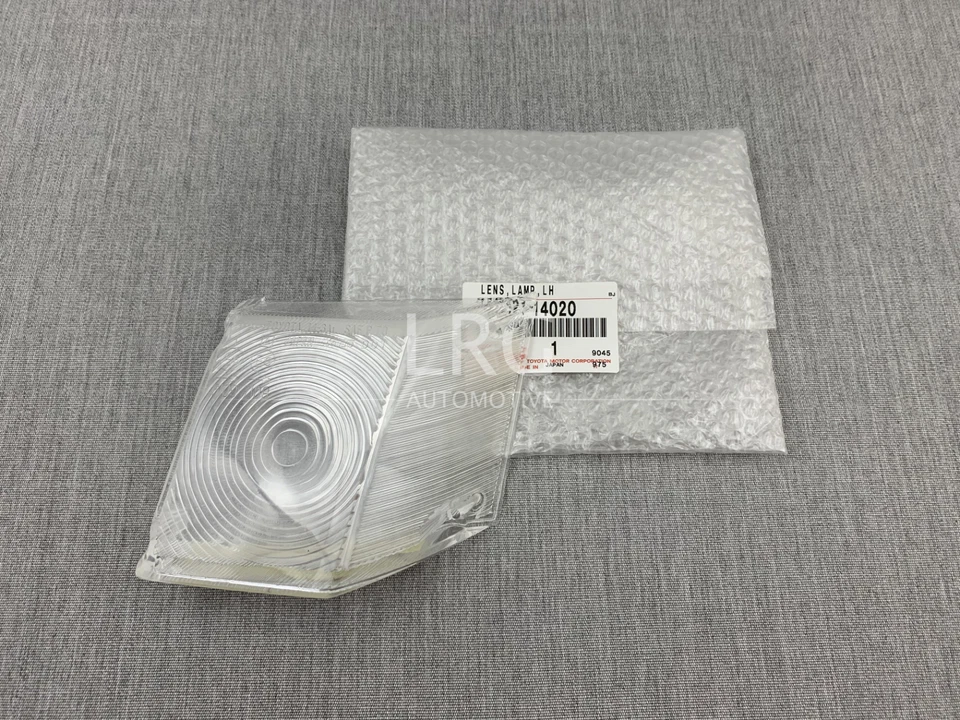 Lente de lámpara marcadora de esquina delantera izquierda genuina Toyota 1971-1975 Celica RA21 RA22 Foto 3 de 4