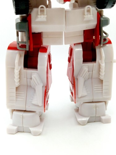 Hasbro Transformers Movie Voyager Class Rescue Ratchet COMPLETE action figure - Picture 17 of 23