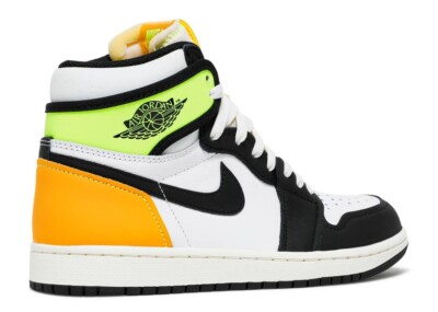 Air Jordan 1 Retro High OG Volt Gold 555088-118 Men\'s Sizes 12 BRAND NEW NIKE JORDAN 1 RETRO HIGH OG WHITE BLACK VOLT GOLD  main image 3