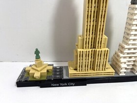 LEGO Architecture: New York City 21028 (2016)