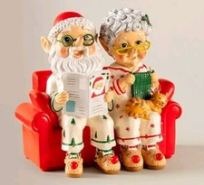 Mini Xmas mr and mrs clause on Sofa Gnome Outdoor Home Garden Patio Ornament