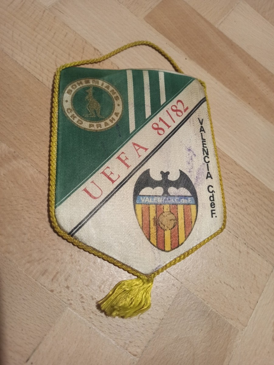 FC Basel rare fanion vintage palmares 1972 football banderin pennant wimpel