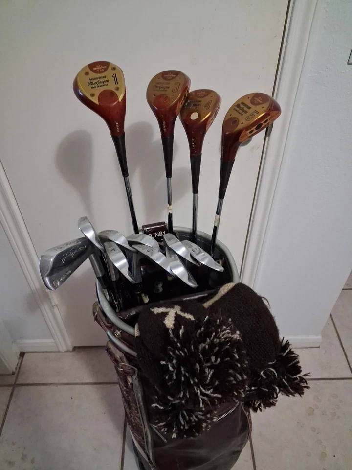 Jack Nicklaus Muirfield Iron Set + EYE-O-MATIC WOODS BAG with 13 Clubs - Image 2 of 4