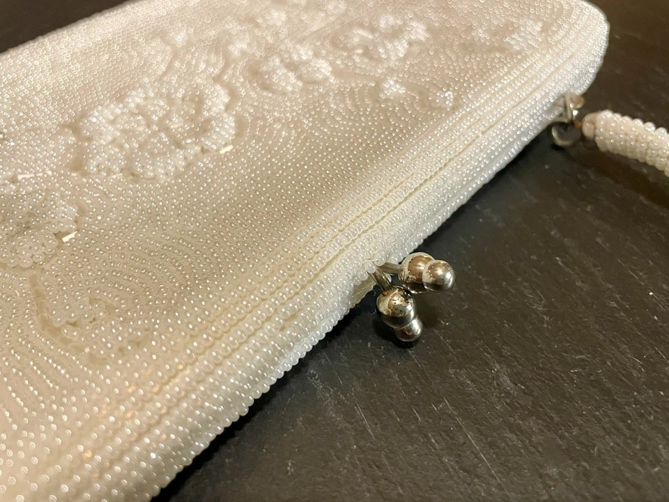 Vintage White Floral Pearl Seed Beaded Evening Bag Bridal Purse Made In Japan - Image 3 of 4