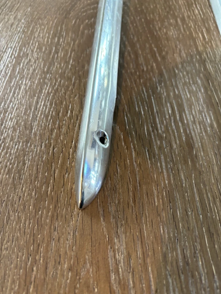 Chevrolet Corvair 1965 GM molduras molduras molduras molduras con daños Foto 3 de 4