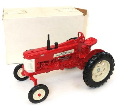 ERTL, FARMALL 350 Wide Limited Edition Canadian Farm Show 1986, 1/16, ZFN422UA