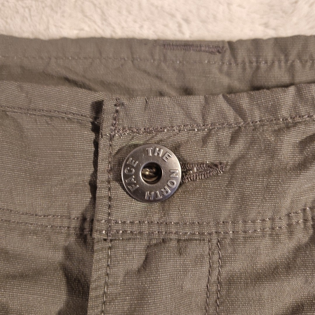 North Face Shorts Men's 34 Outdoors Hiking Flap 6 Pocket Lightweight Beige Cargo thumbnail 5