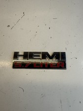 Hemi 5.7l Fender Emblem Mopar 68149700aa
