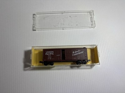 Micro-Trains 22080 N Scale 40  Standard Boxcar Union Pacific #110023 Brown