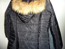 puffer jacket in black lined with fur hood LARGE