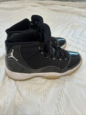 Nike Boys Air Jordan 11 Retro Black Leather L...