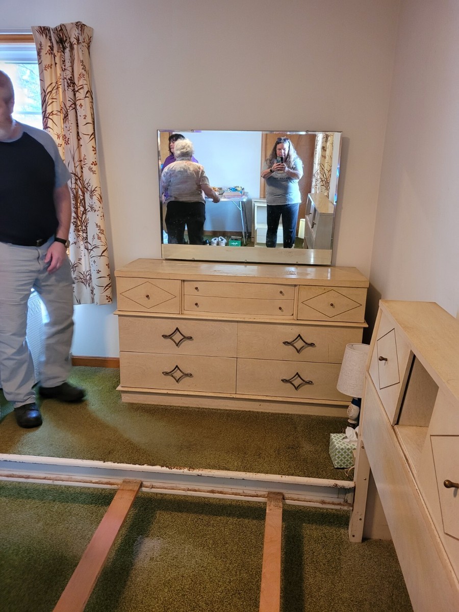 Vintage Blonde Bedroom Set