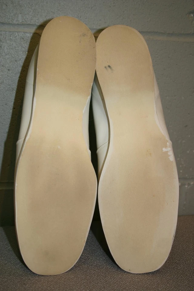 Nuevo de Lote Antiguo Talla 9.5 M De Colección Años 70 Enfermera Zapato Uniforme Camarera Cuero Blanco 9 1/2 Fantasía Foto 4 de 4