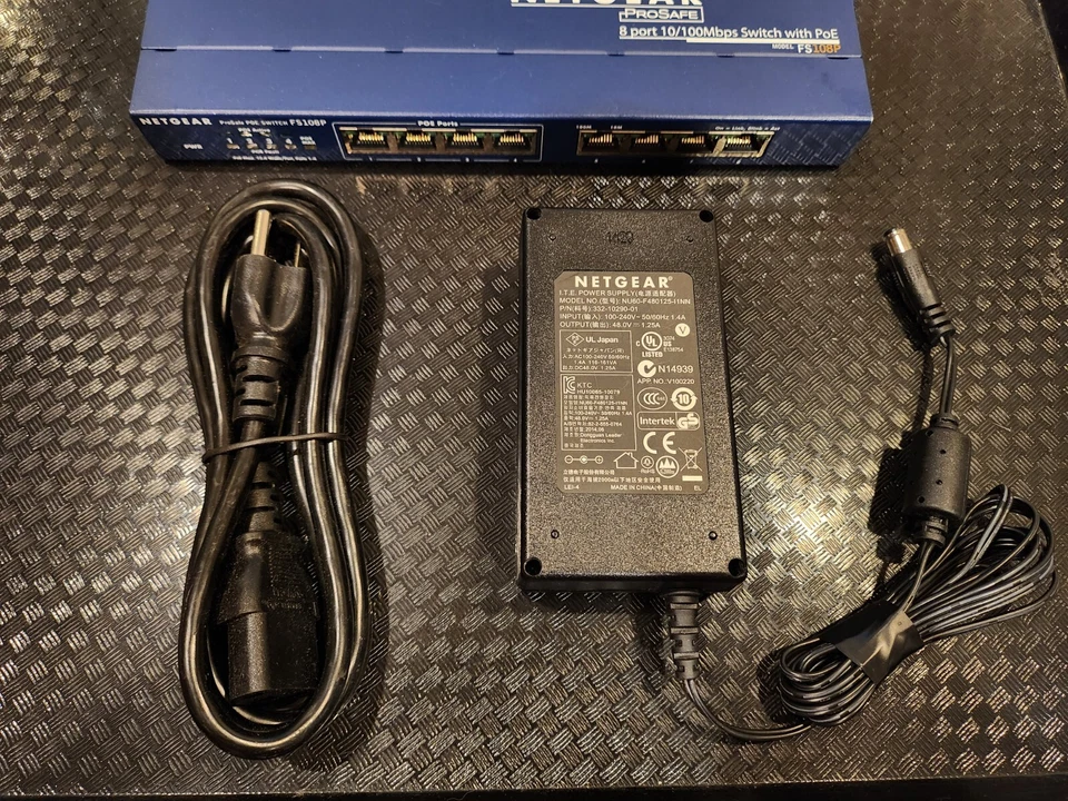 Netgear ProSafeFS108Pv3 8 Port Switch 10/100Mbps  W/ 4 PoE Ports + 4 Non-PoE - Image 2 of 4