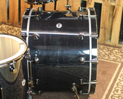 最終値下げ　LFEGT40 ×DECK2×SBS KITセットBLACK DW Collector's Standard Maple Ebony Stain Drum Set 28,15,18