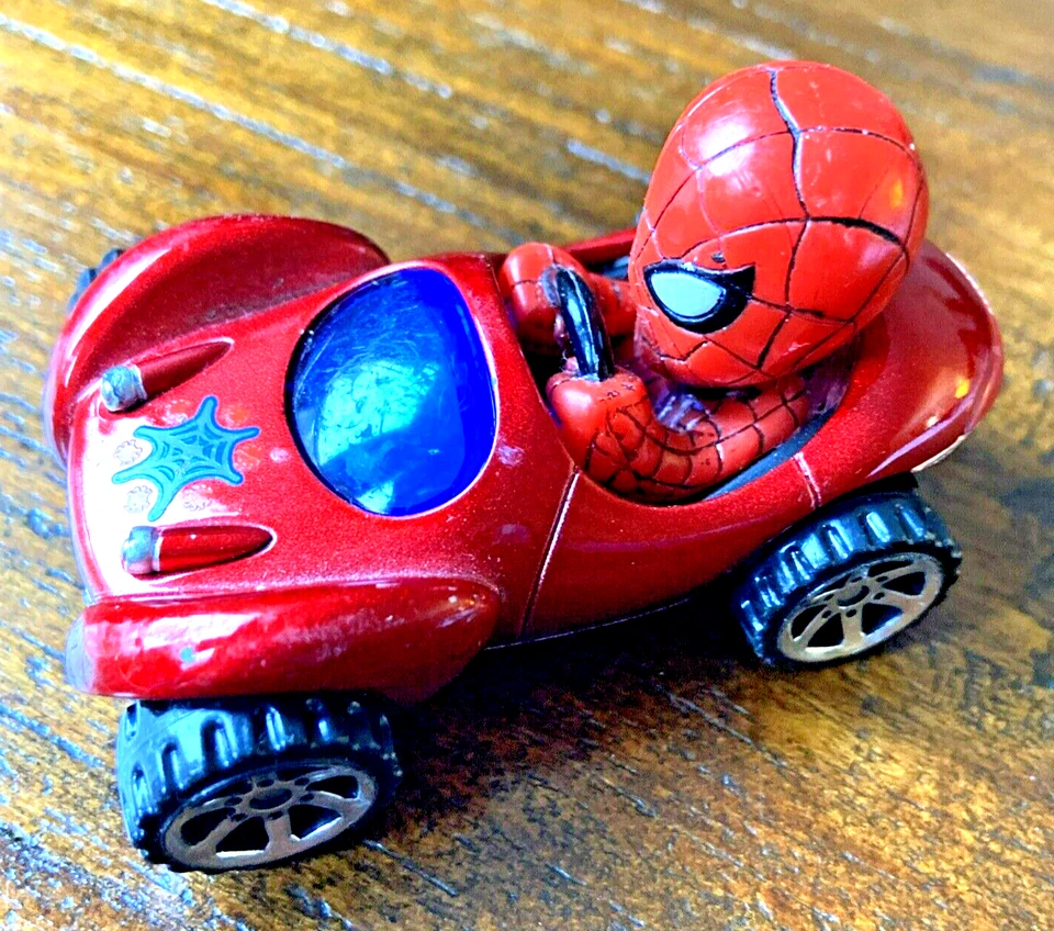 Marvel Spiderman 2006 rojo diecast car verso de corredor de 2,5 pulgadas Foto 2 de 4