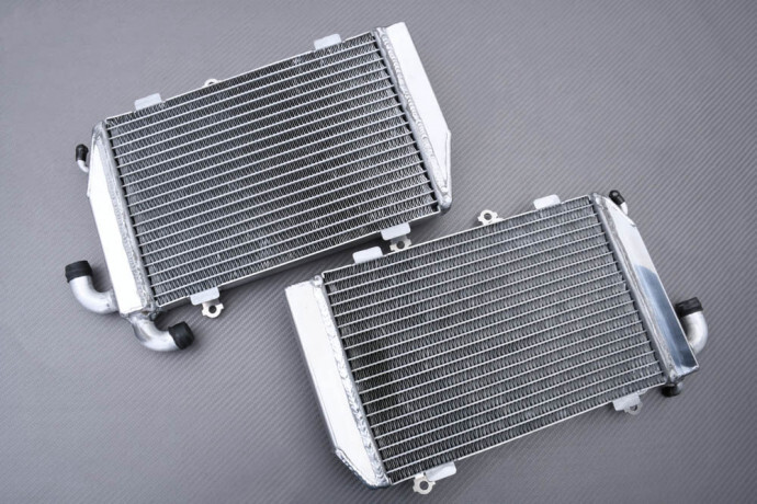 Évitez la surchauffe sur Goldwing 1800 F6B avec ces radiateurs d'eau gauche et droit de rechange