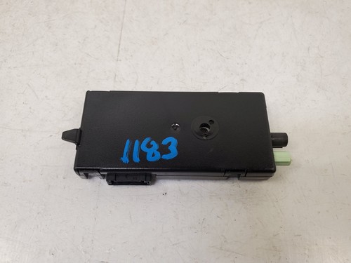 ✅ OEM BMW F22 F30 F32 F80 F82 F87 Radio Antenna Amplifier Control Module AM/FM - Picture 7 of 9