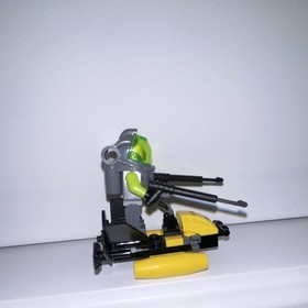 LEGO Atlantis Diver Minifigure w/ Mini Sub Submarine 2010