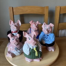 Natwest Pigs Full Set 5 Piggy Banks by Wade Original Stoppers Excellent Cond 