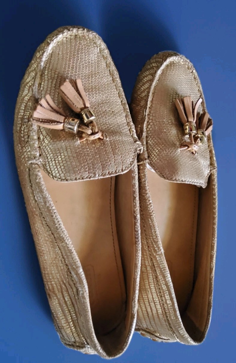 coach gold Fully leather  drivers mocassins women size 7B