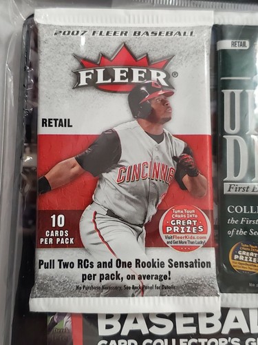 2007 UD 1st edition + 2007 Fleer Retail sealed packs, MLB 2008 Collector Kit - Picture 3 of 6
