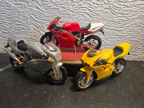 job lot transport 3x Ducati motorbikes 1.18 A
