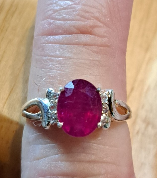 2.80cts. Ruby And White Topaz Ring. Solid .925 St… - image 5