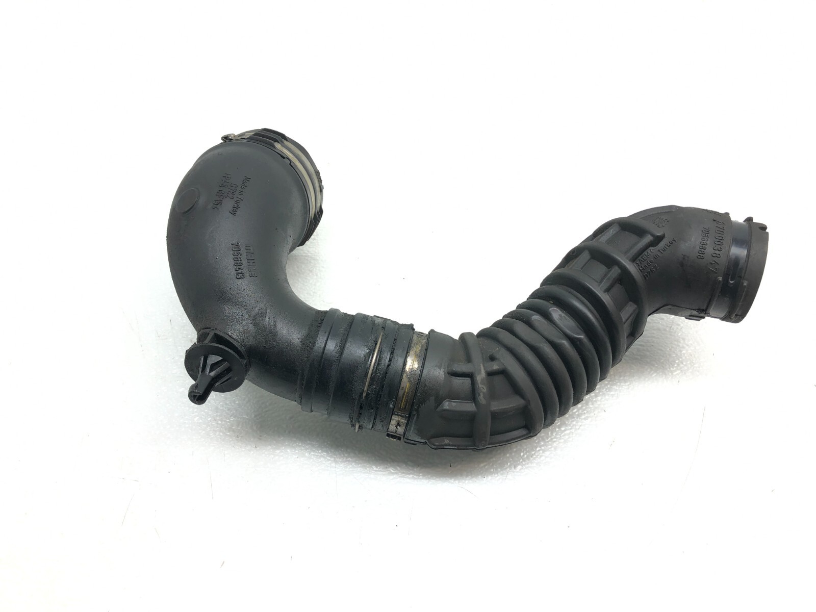 2014-2017 MASERATI GHIBLI S Q4 AIR CLEANER SLEEVE TUBE DUCT PAIR W/ SENSOR OEM.