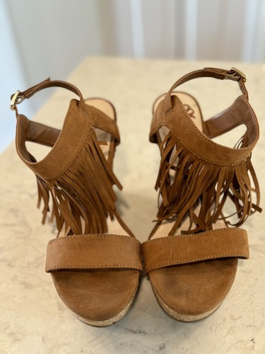 Fergalicious Brown Fringe Strappy Boho Cork Wedge Sz 8.5M. EB1 - Picture 5 of 9
