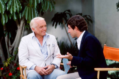 Ted Knight being interviewed in PIPs 1980s TV Historic Old Photo 3