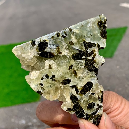 134G Natürlicher Grüner Turmalin mit Quarzkristall Cluster Mineral Präparat - Bild 12 von 18