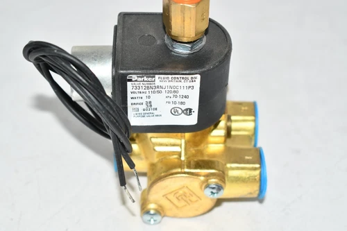 NEW Parker 73312BN3RNJ1N0C111P3 Skinner 3 Way Solenoid Valve 110V 10-180 PSI 