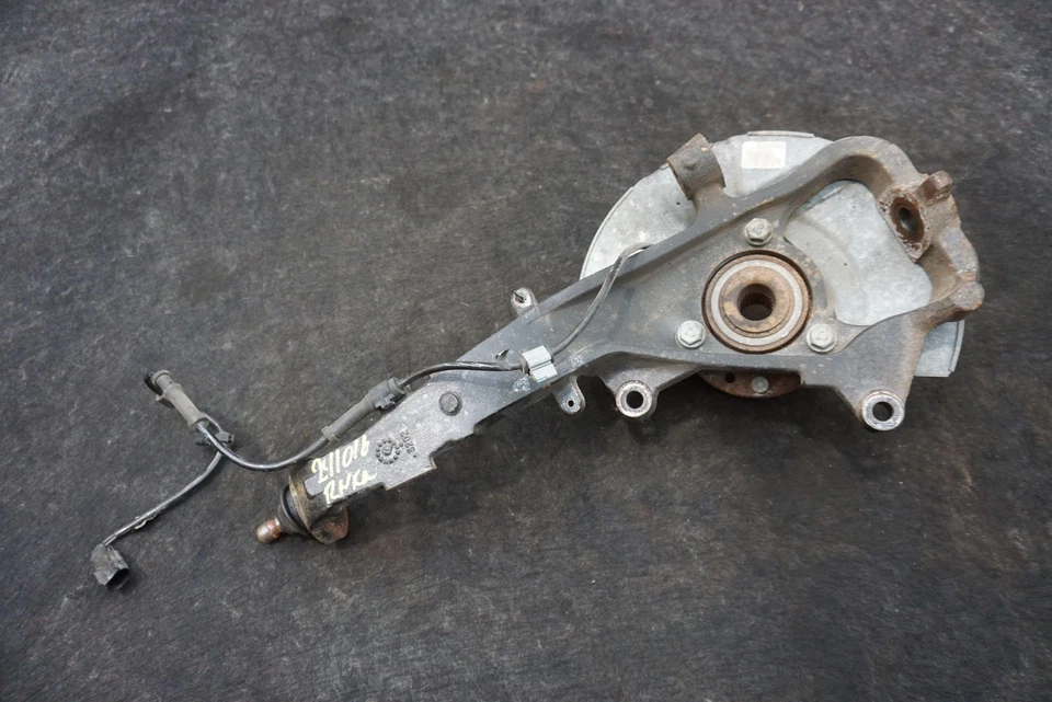 Front Right Spindle Knuckle Hub Bearing OEM 18060690 Chevrolet SSR 2003-06 - Image 2 of 4