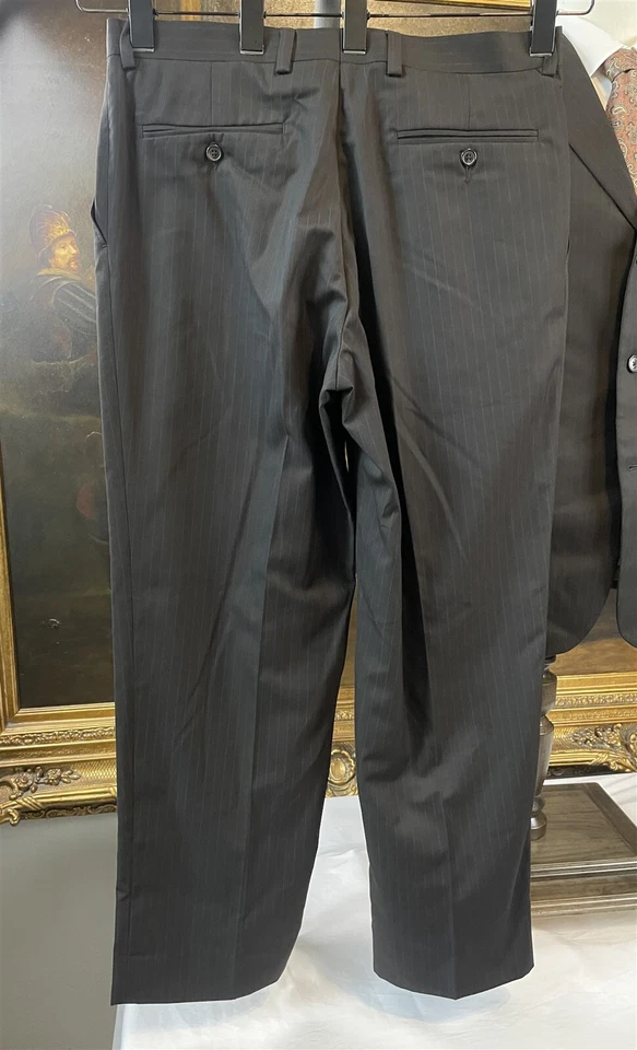 Van Heusen 38R 32 x 30 2 Piece Espresso Brown Pinstriped 3 Button Suit - Image 3 of 4