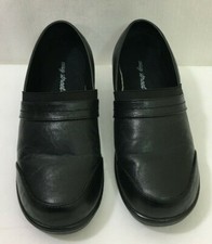Easy Street Women's Size 6.5 Black Leather Flexible Lightweight Slip-ons Clogs