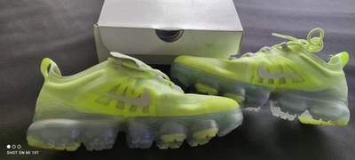 Baskets Nike Air Vapormax Neuves femme T39 - Photo 1/4