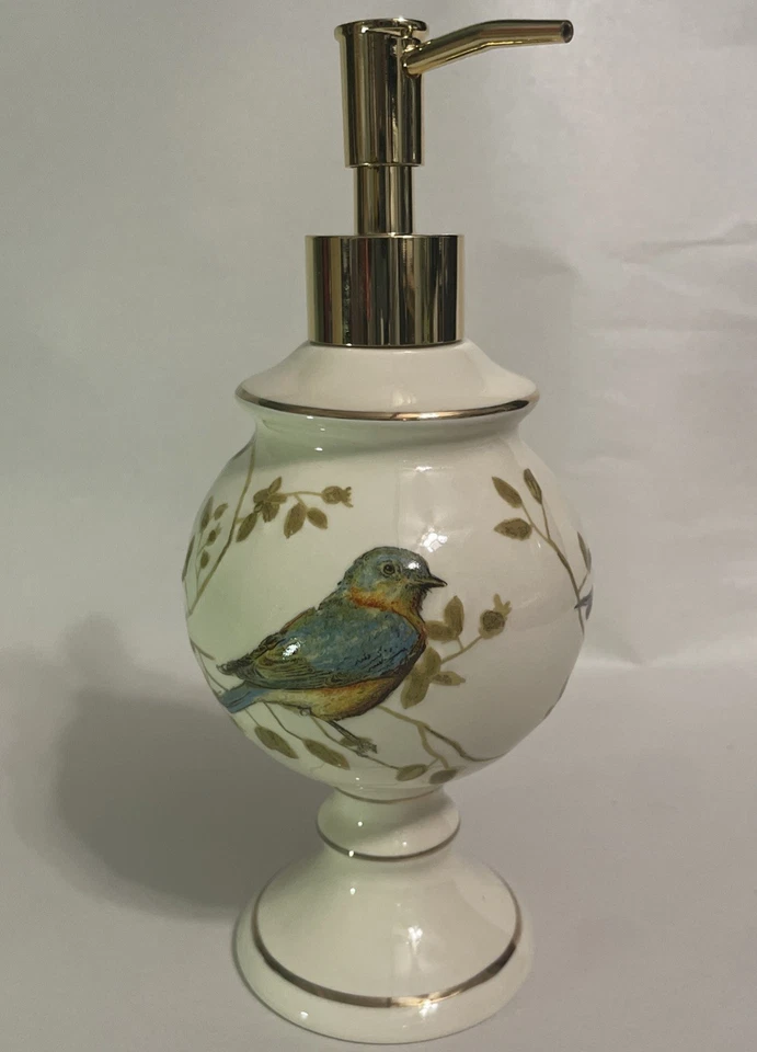Gilded Birds Ceramic Lotion Pump - Elegant Countertop Accessory for Bathrooms - Image 2 of 3