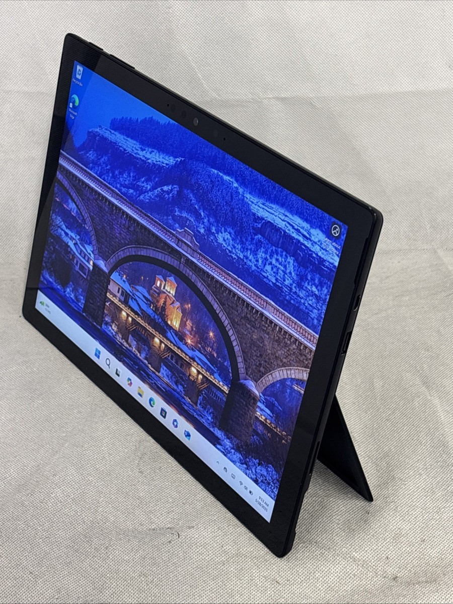 Microsoft Surface Pro 7+ (1960) 512GB, Intel i7 11th Gen., 16GB