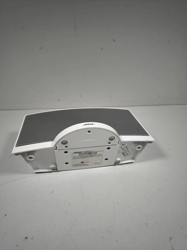 Bose SoundDock Digital Music System - For Parts, Not Working - Image 3 of 4