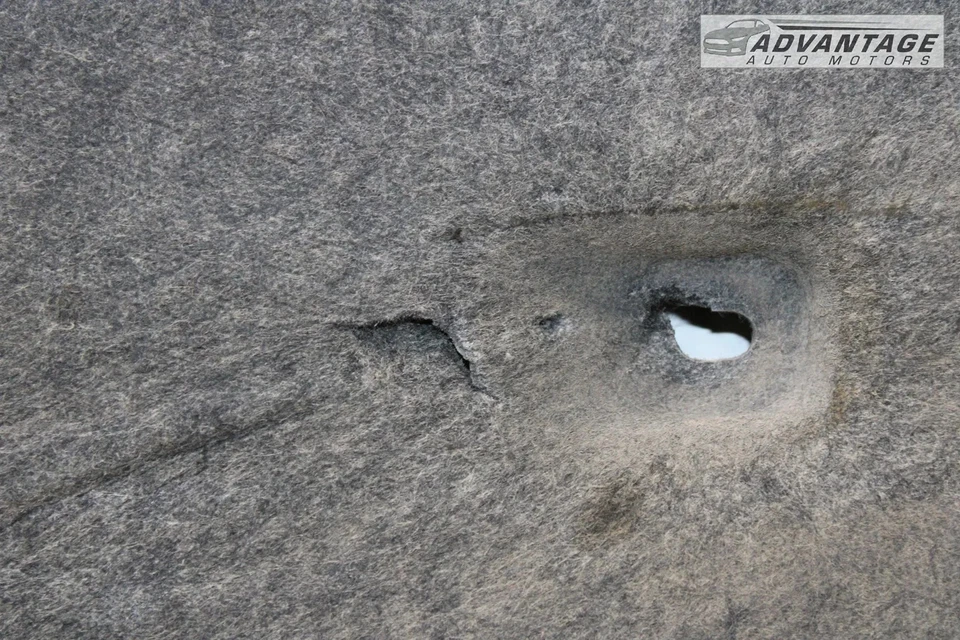 2015-2023 CHRYSLER 300 СЕДАН ПРАВАЯ СТОРОНА ДНИЩА ЩИТ КРЫШКА ПАНЕЛИ OEM - Изображение 3 из 4