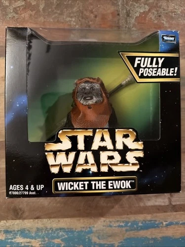 Kenner Action Collection Wicket the Ewok Fully Poseable Action Figure 1998