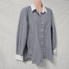 Elizabeth and James Button Up Top Women Size ...