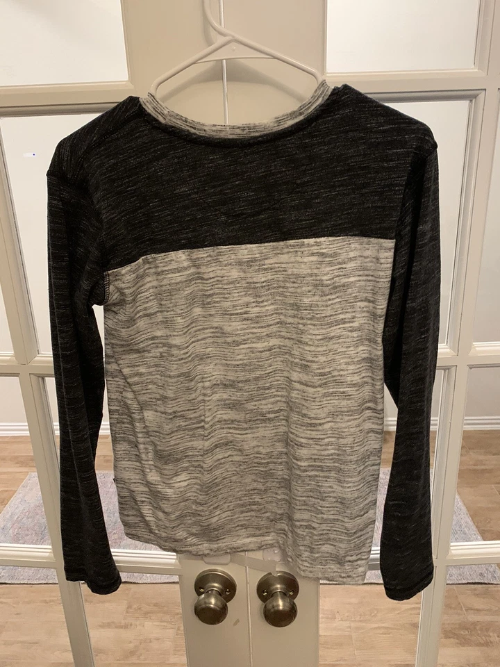 Camisa Lee Boys Si XL (18-20) Gris Manga Larga Camiseta Pull Over Foto 2 de 2