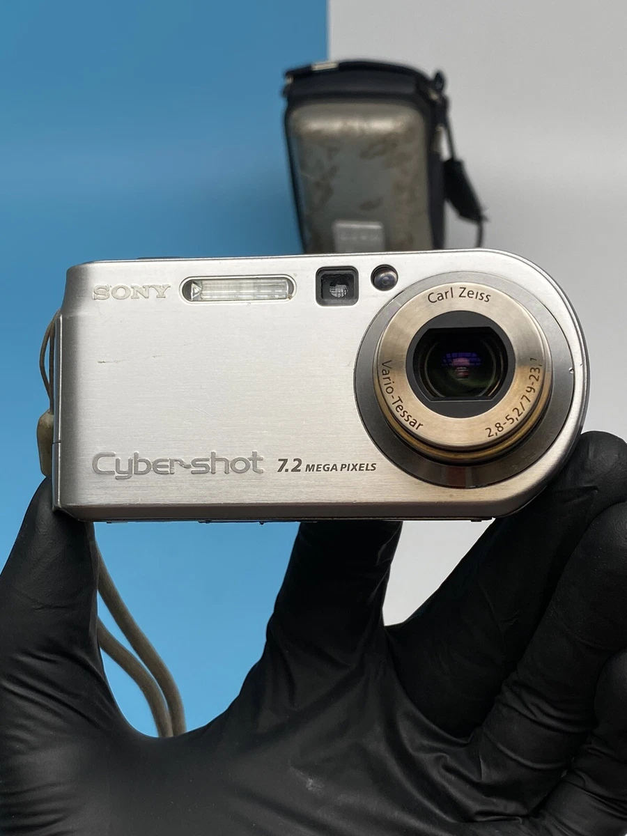 Sony Cyber-Shot DSC-P200 7.2MP Digital Camera - Silver