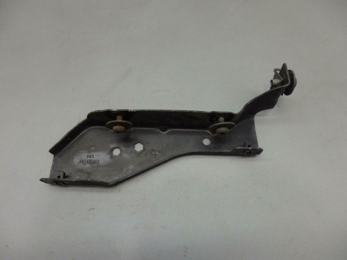 Audi 80 Cabrio Scheinwerferaufnahme rechts Beifahrerseite 8A0805608