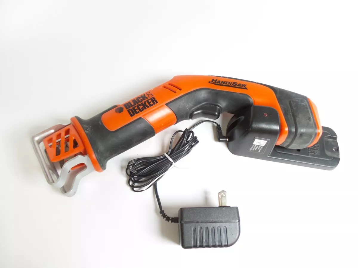 Black & Decker CHS6000 HandiSaw Cordless Powered Hand Saw and Charger Dock