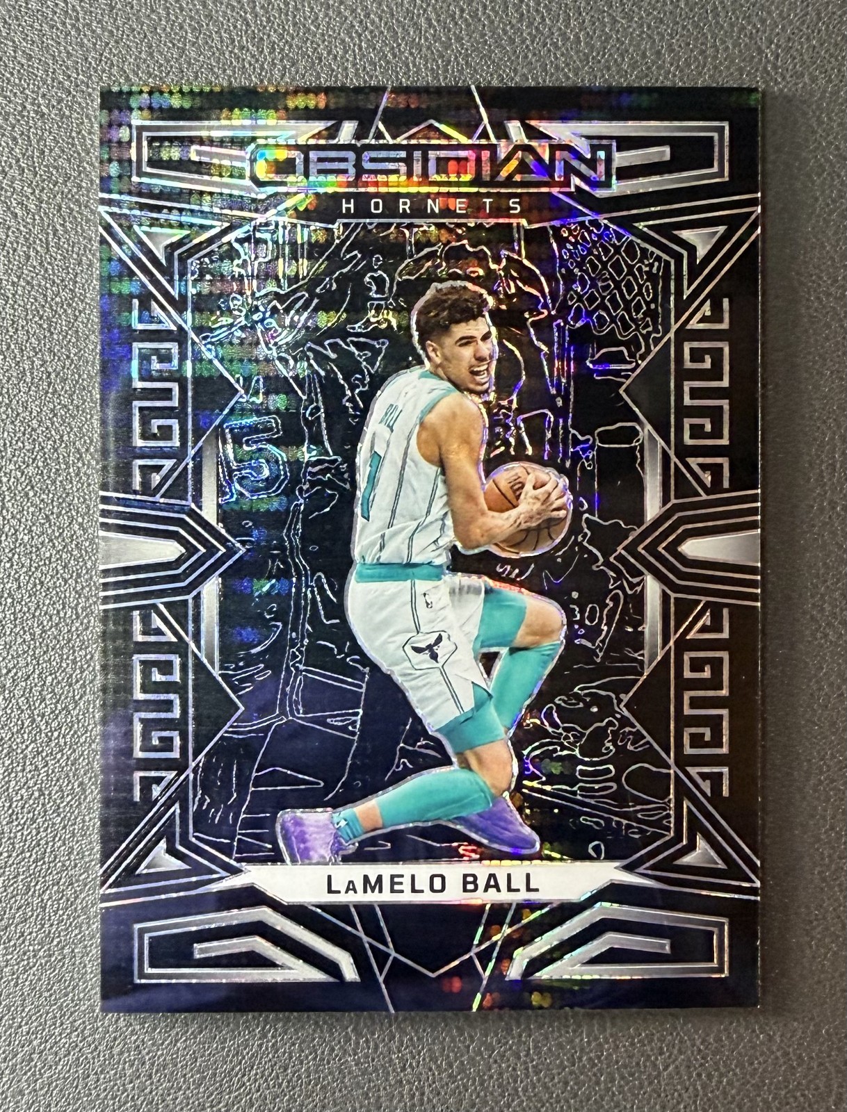 LaMelo Ball 2022 Obsidian #92 Electric Etch Asia Pulsar