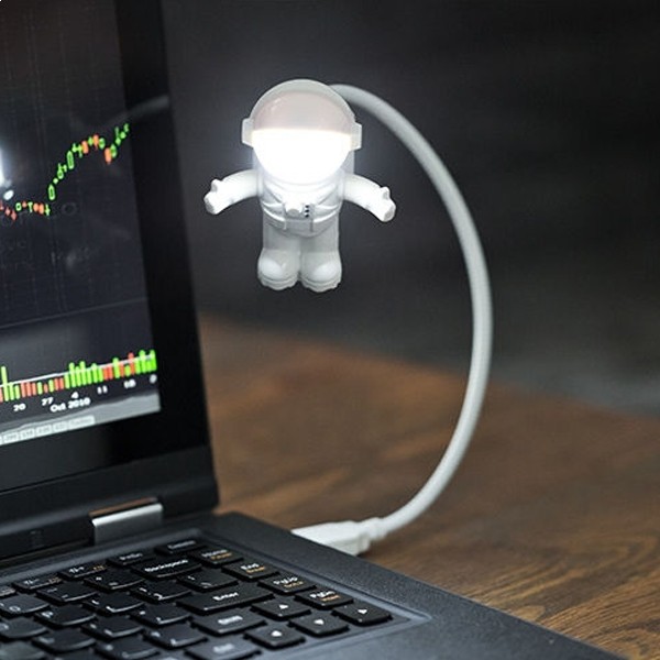 Lampe USB astronaute nomade blanche pour illuminer vos lectures nocturnes sur PC