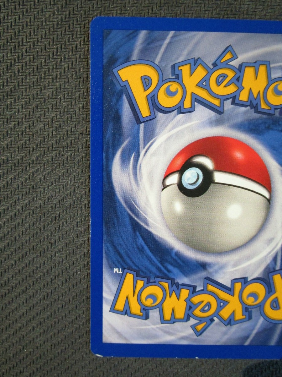 Pok&eacute;mon Go: Pikachu Con Monocolo E Nastro Blu &ndash; Lucido, Scambio O Registrato